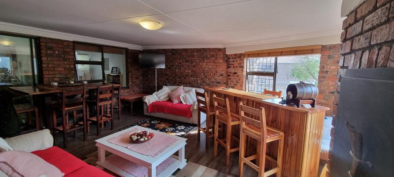 3 Bedroom Property for Sale in Fraaiuitsig Western Cape